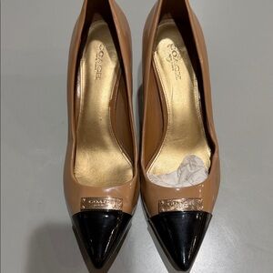 Coach Women's Black and Tan Heels